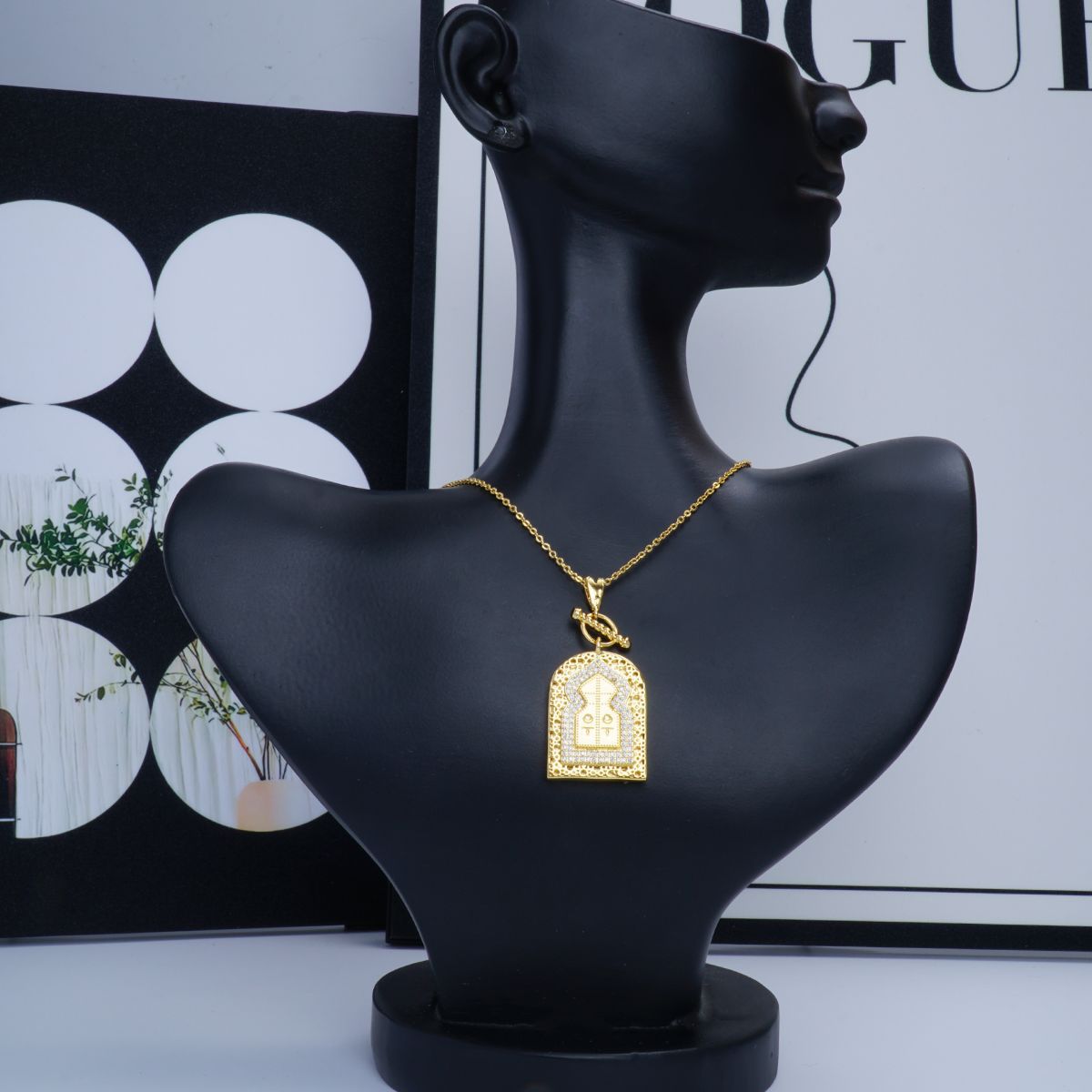 Eastern Mystiques European and American Religious Virgin Mary Copper Inlaid Zircon Necklace for Women Trendy Real Gold Plated Crystal Pendant Jewelry