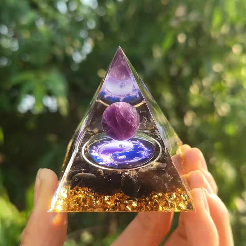 Eastern Mystiques Crystal Ball Pyramid5.6Centimeter Crystal Crushed Stone Epoxy Resin Home Handmade Ornament1