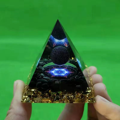 Eastern Mystiques Crystal Ball Pyramid5.6Centimeter Crystal Crushed Stone Epoxy Resin Home Handmade Ornament1