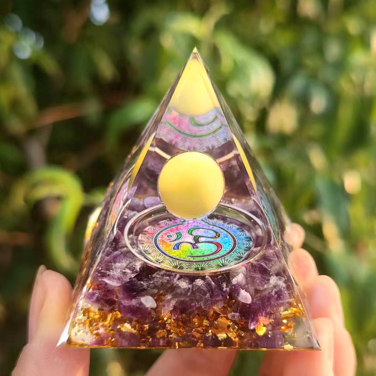Eastern Mystiques Crystal Ball Pyramid5.6Centimeter Crystal Crushed Stone Epoxy Resin Home Handmade Ornament1