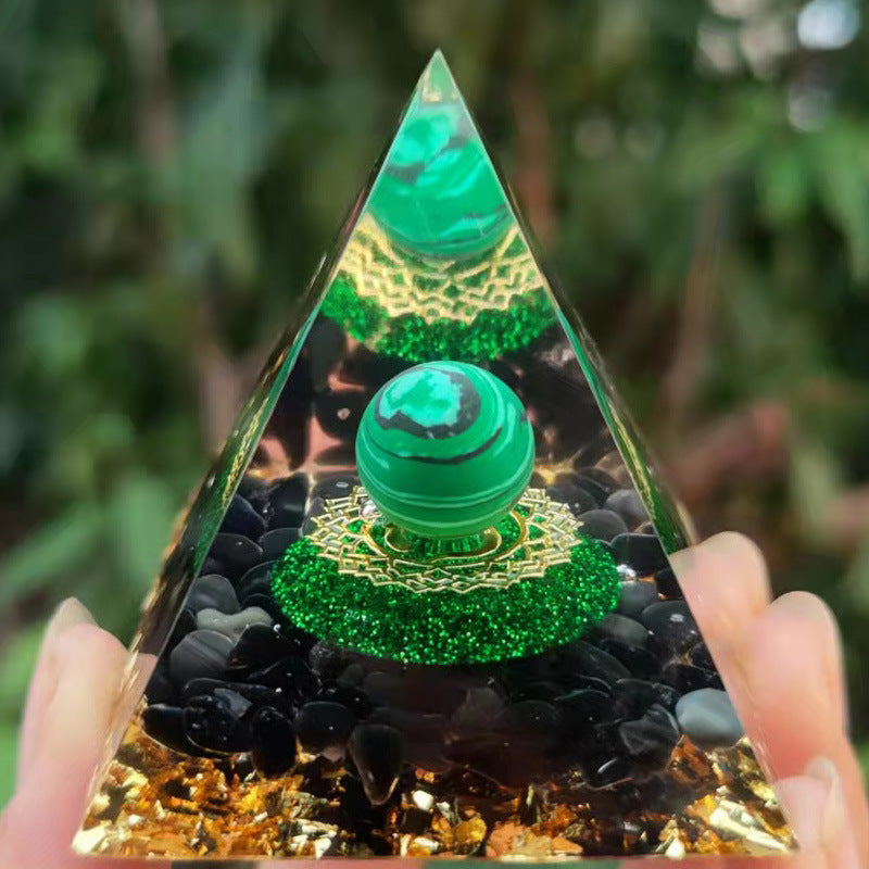 Eastern Mystiques Crystal Ball Pyramid5.6Centimeter Crystal Crushed Stone Epoxy Resin Home Handmade Ornament1