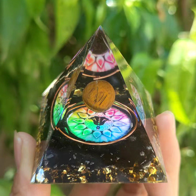 Eastern Mystiques Crystal Ball Pyramid5.6Centimeter Crystal Crushed Stone Epoxy Resin Home Handmade Ornament1