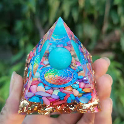 Eastern Mystiques Crystal Ball Pyramid5.6Centimeter Crystal Crushed Stone Epoxy Resin Home Handmade Ornament1