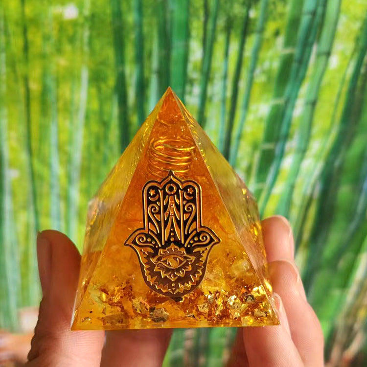 Eastern Mystiques Crystal Ball Pyramid5.6Centimeter Crystal Crushed Stone Epoxy Resin Home Handmade Ornament1