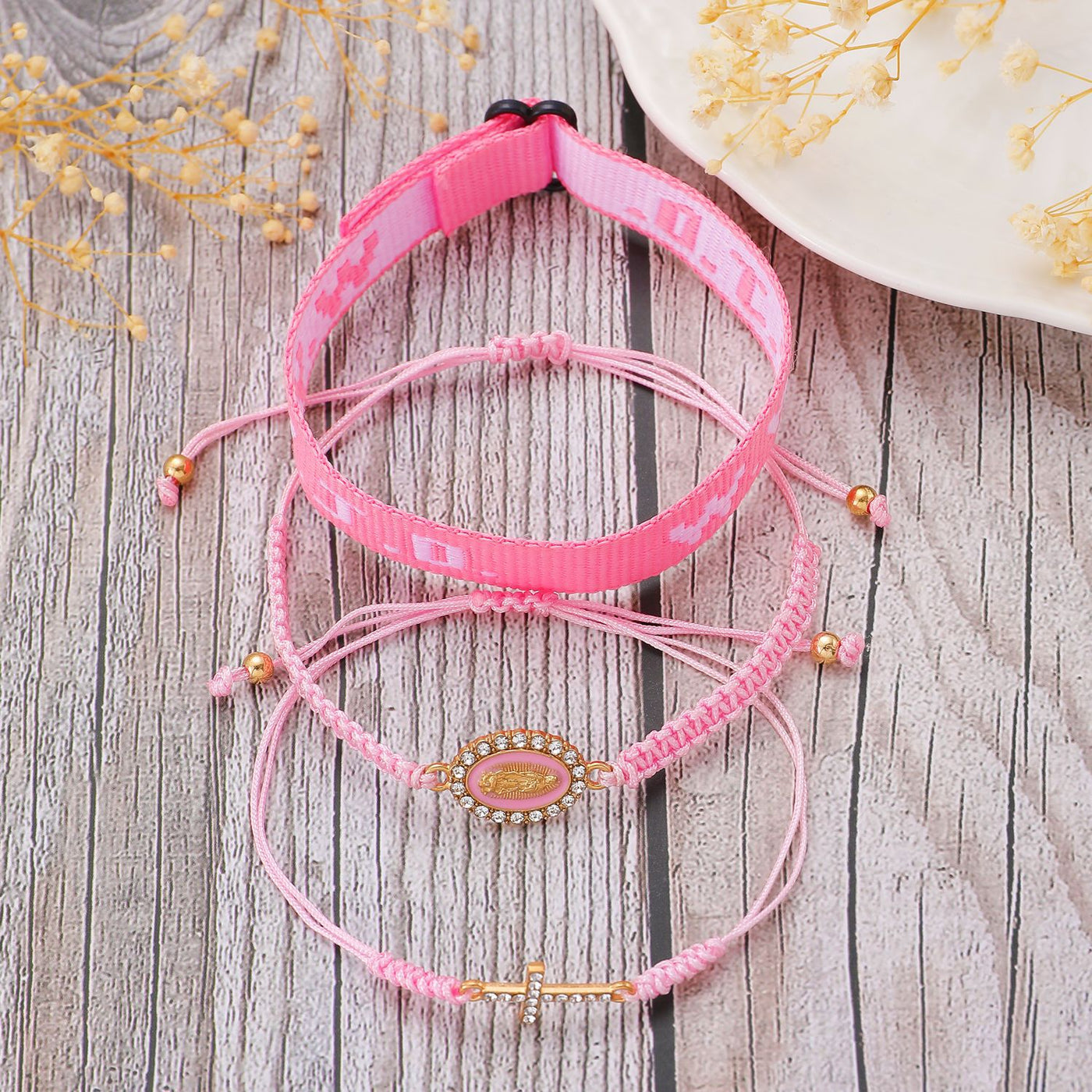 Eastern Mystiques Printed Letter WWJD Turquoise Cross Bracelet Pearl Pink Crystal Soft Clay Beaded Bracelet 5-Piece Set Jewelry for Women