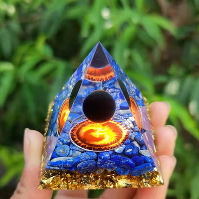 Eastern Mystiques Crystal Ball Pyramid5.6Centimeter Crystal Crushed Stone Epoxy Resin Home Handmade Ornament1