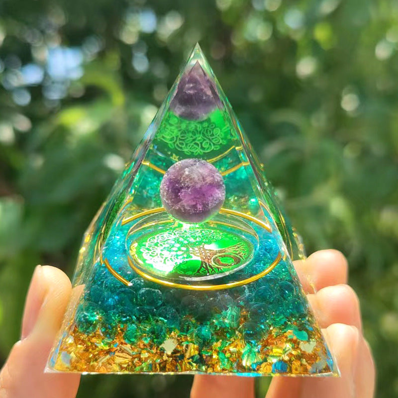 Eastern Mystiques Crystal Ball Pyramid5.6Centimeter Crystal Crushed Stone Epoxy Resin Home Handmade Ornament1